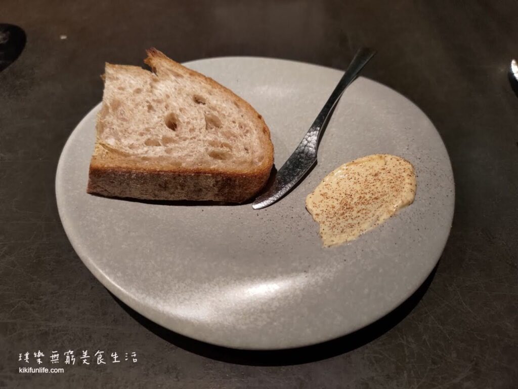 台中_蝴蝶餐廳_麵包
